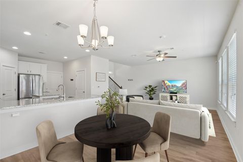 Tiny photo for 1101 E Parmer LN #331, Austin, TX 78753 (MLS # 4707866)