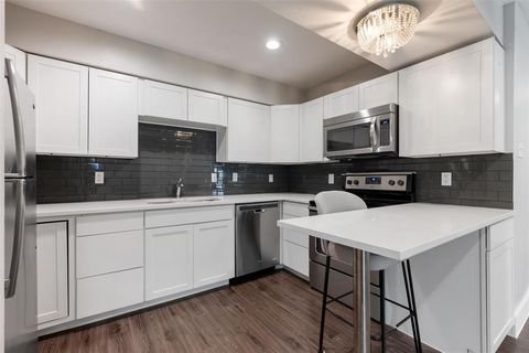 Tiny photo for 935 La Posada DR #115, Austin, TX 78752 (MLS # 2121379)