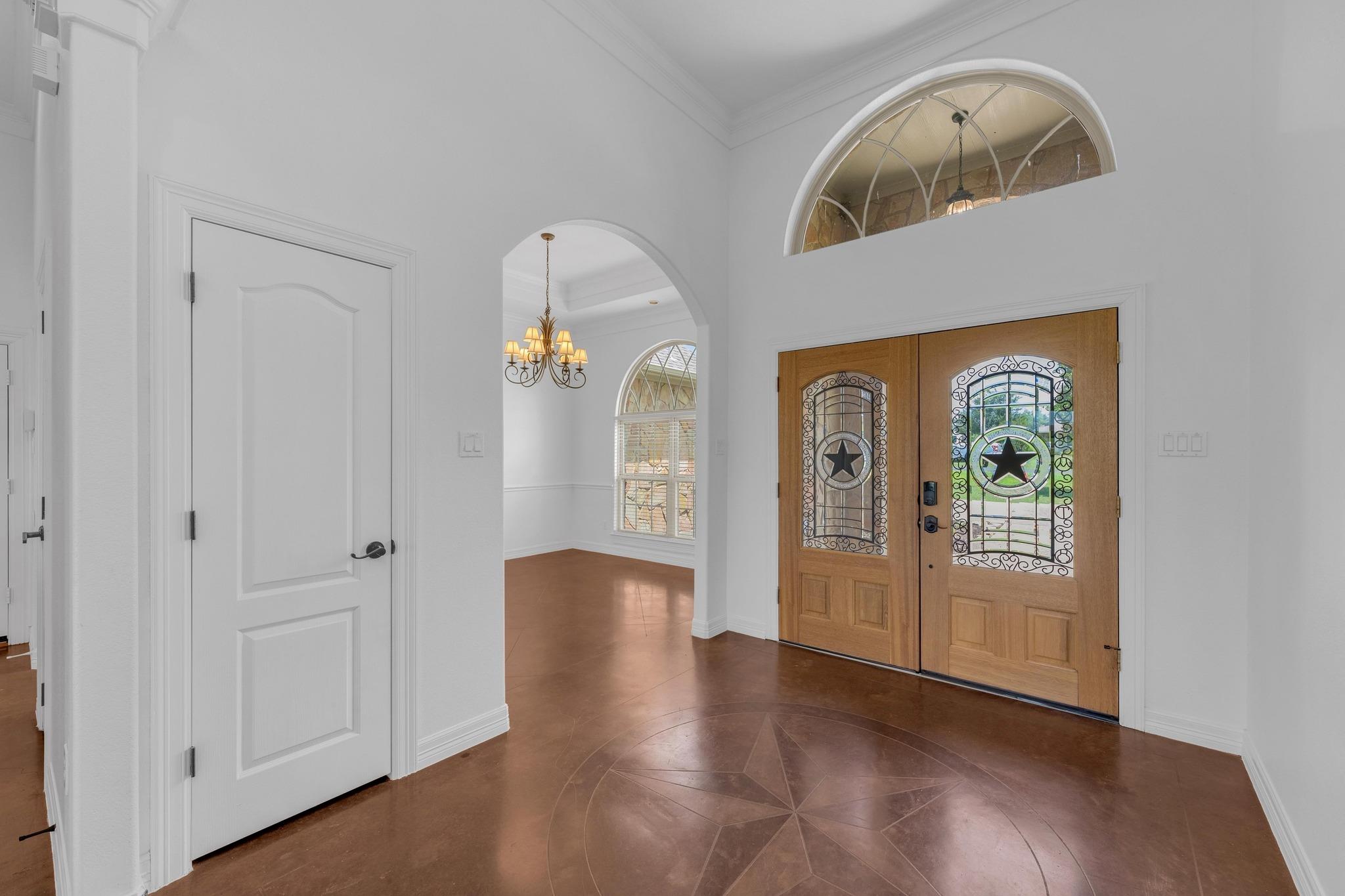 117 Lookout CIR