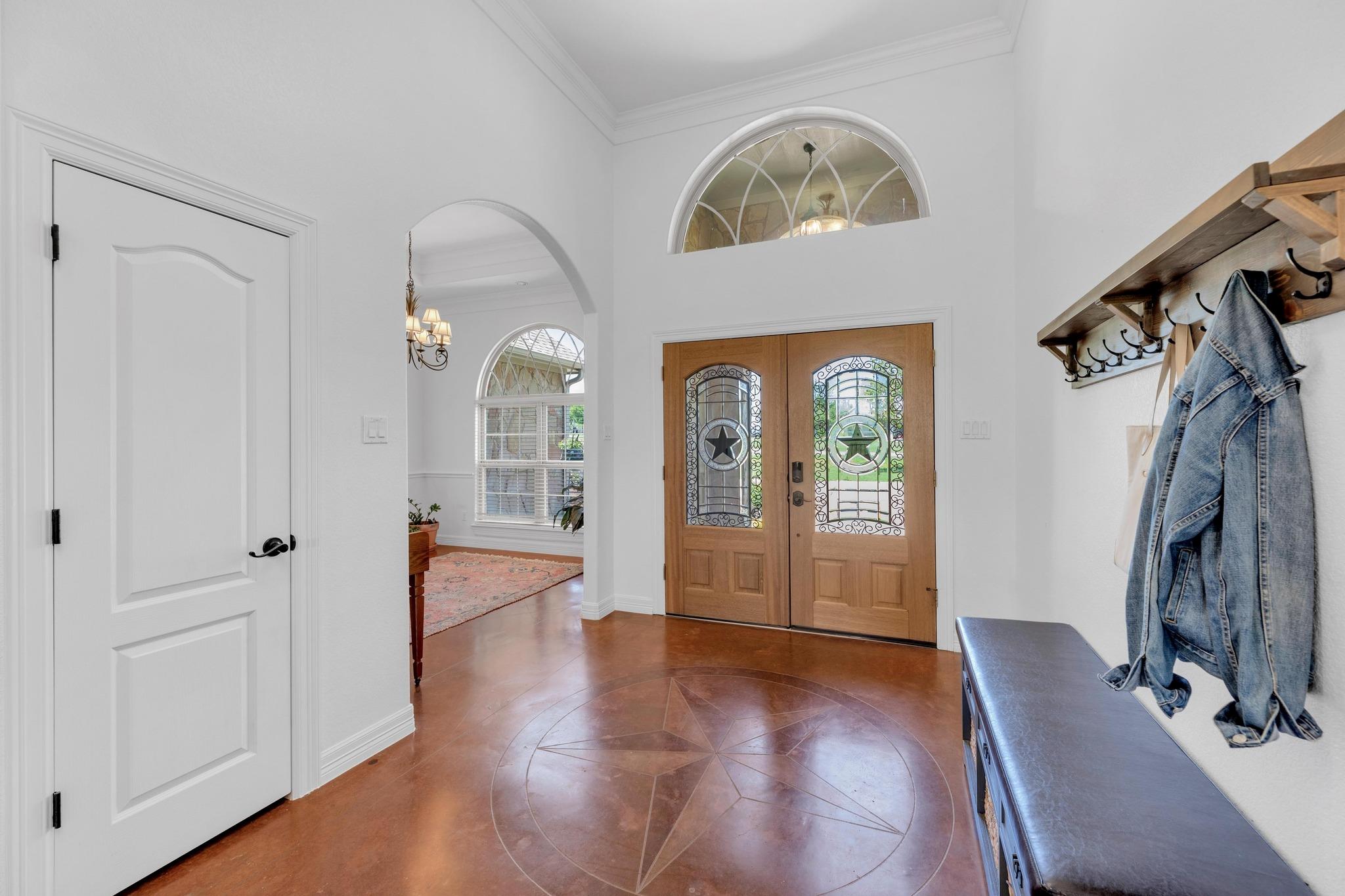 117 Lookout CIR