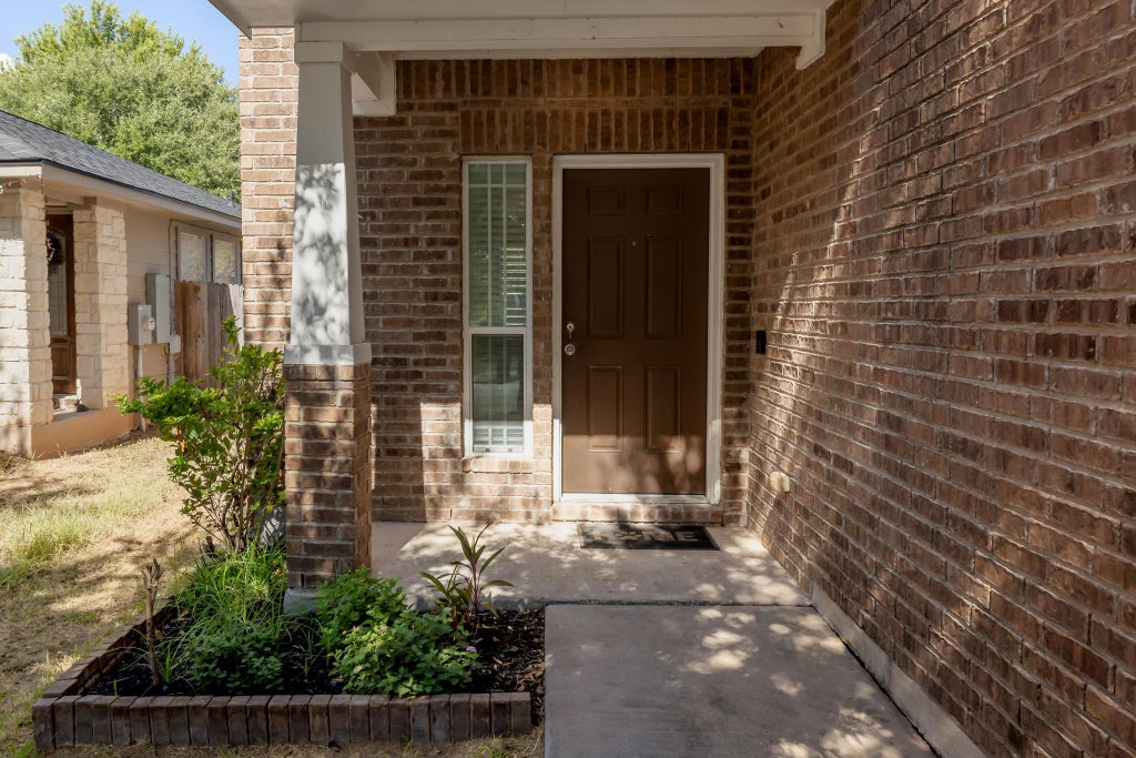 Photo of 3206 Barksdale DR, Austin, TX 78725 (MLS # 8949829)
