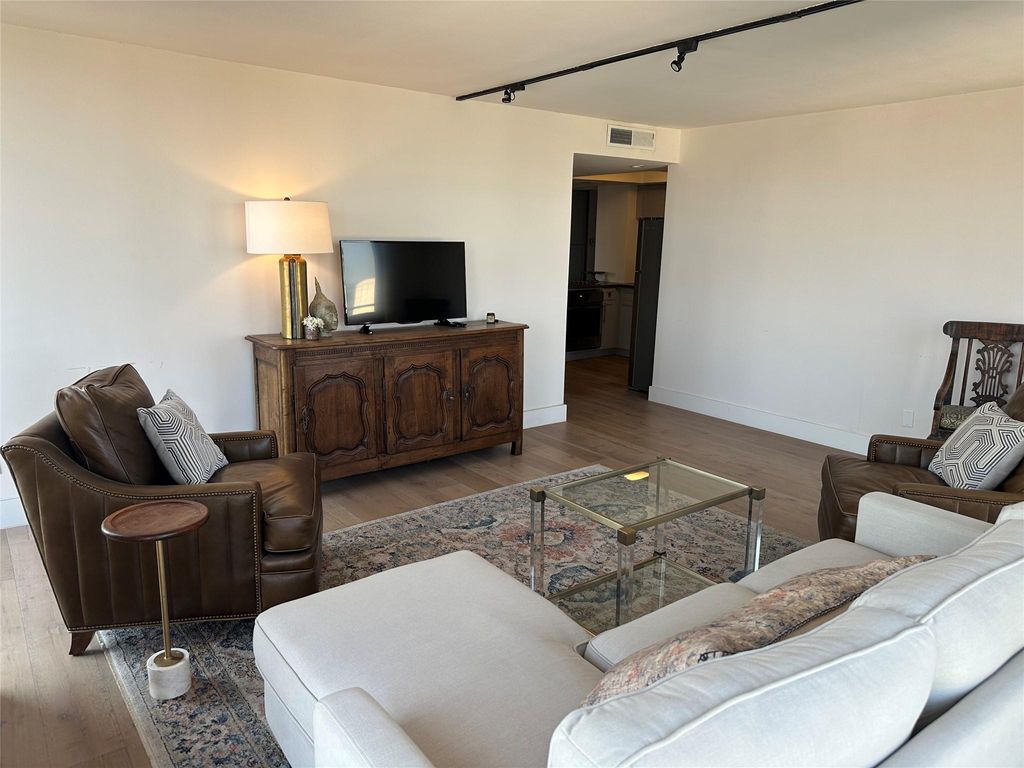 Photo of 1122 Colorado ST #1702, Austin, TX 78701 (MLS # 4085366)