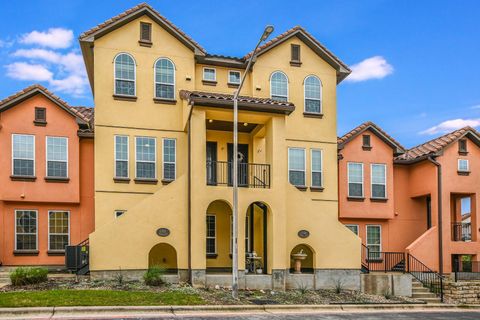 11921 Terraza CIR TH39 Austin TX 78726