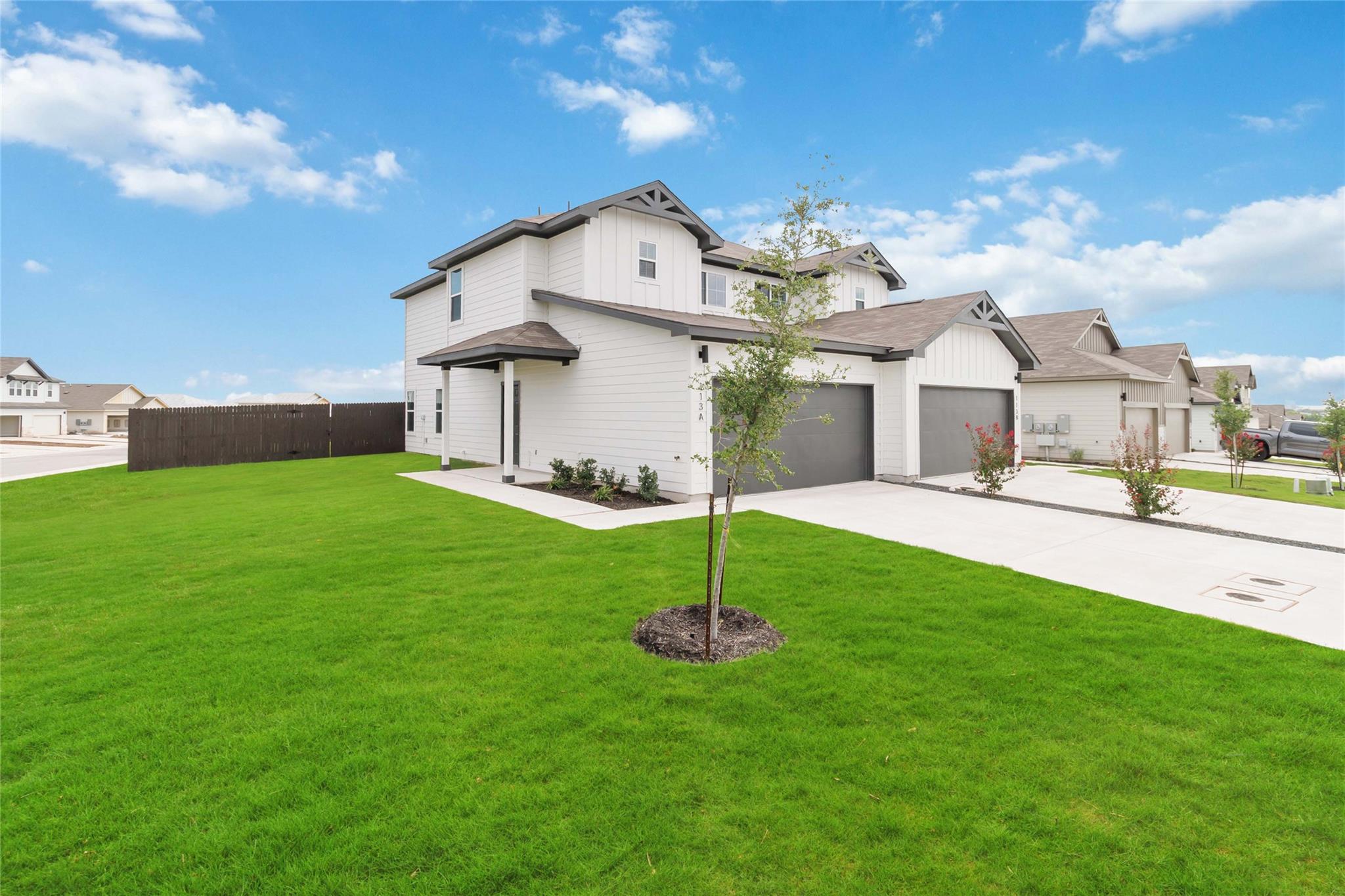525 Caymus DR