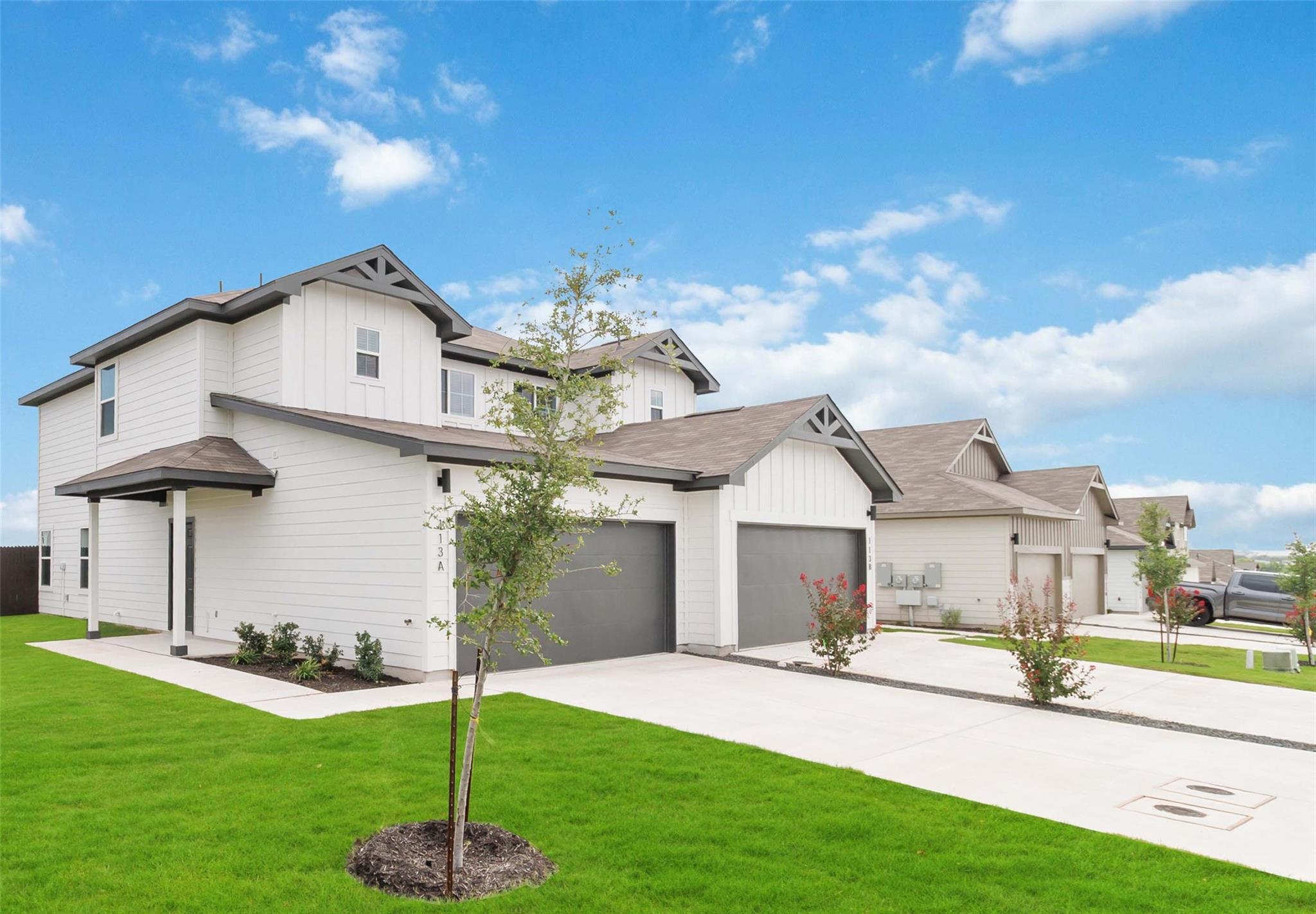 525 Caymus DR