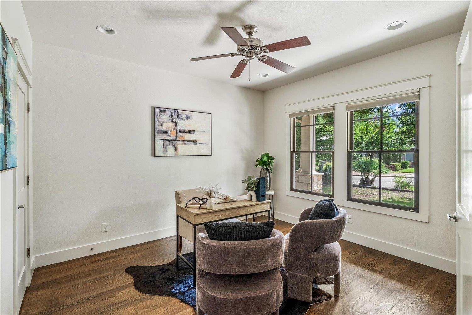 2606 W 49th ST