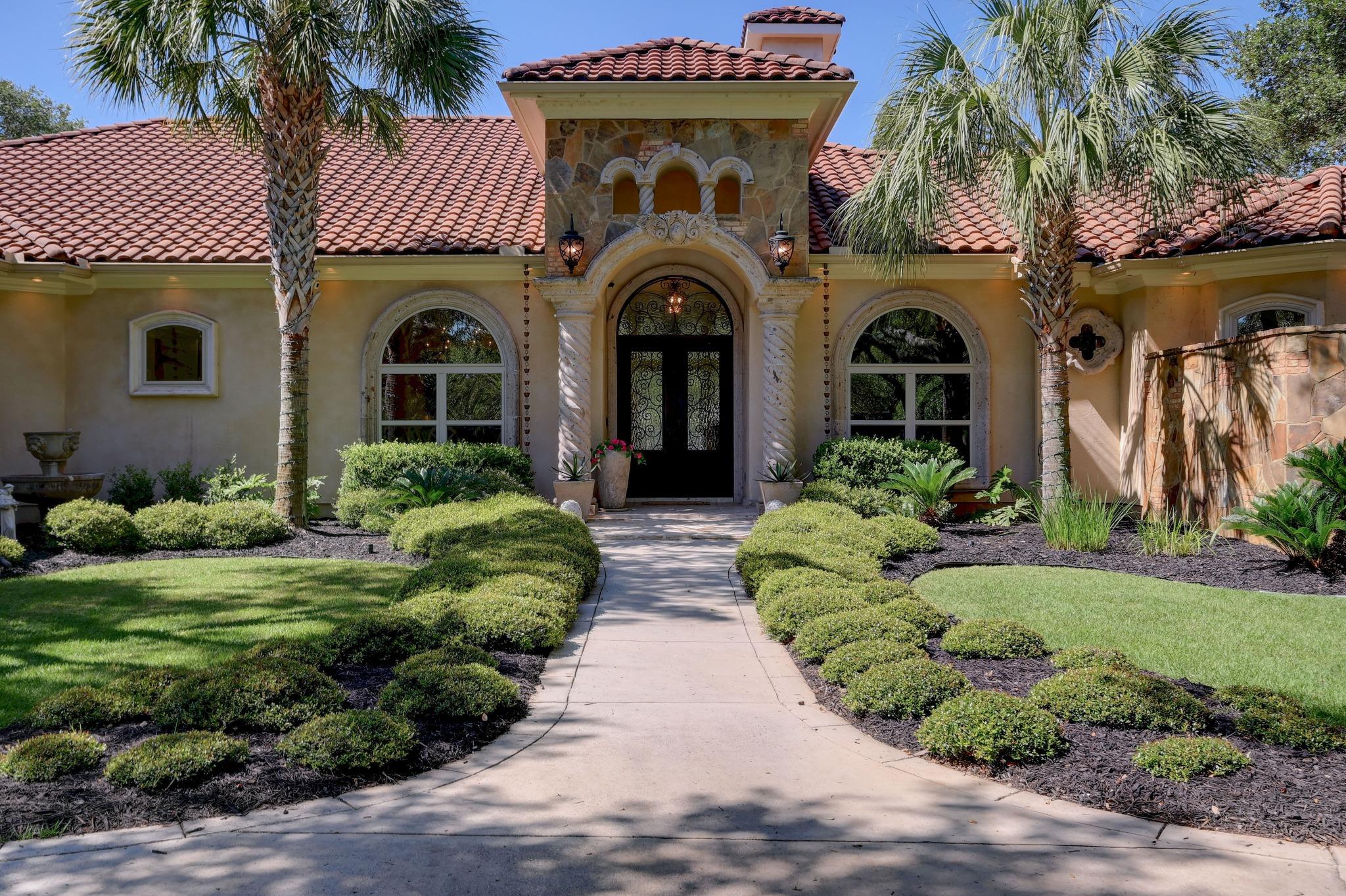 10210 Oak Forest Way