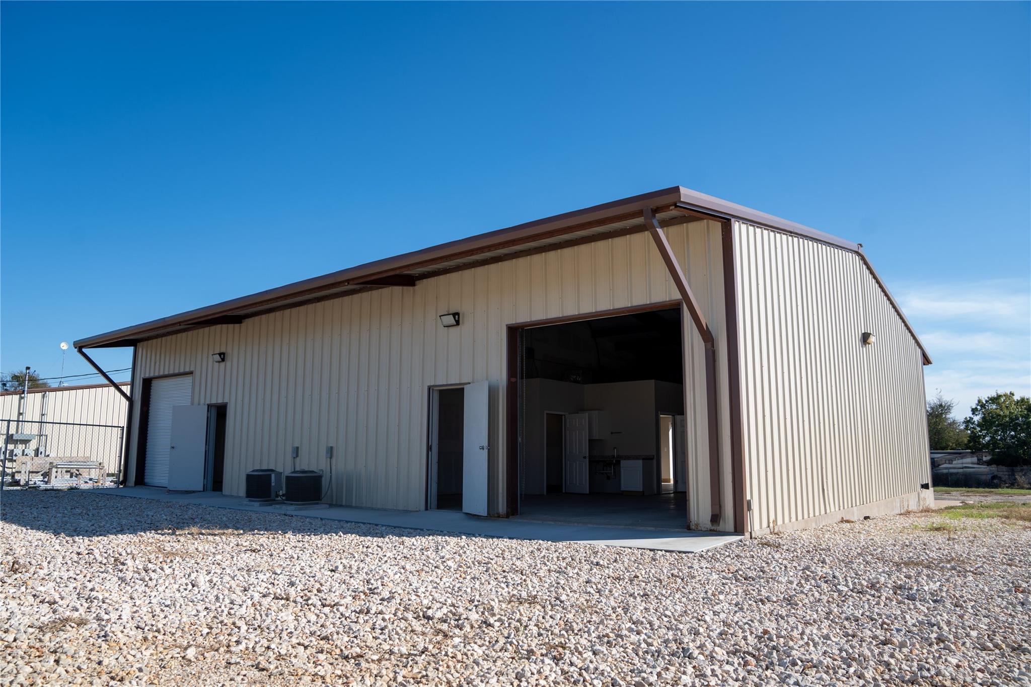 2550 County Road 279 RD E&F