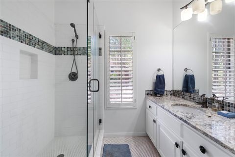 Tiny photo for 720 ROLLING GREEN DR, Lakeway, TX 78734 (MLS # 6755567)