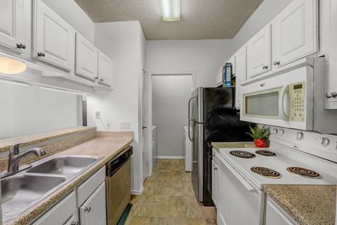 Tiny photo for 12166 METRIC BLVD BLVD #340, Austin, TX 78758 (MLS # 3685515)