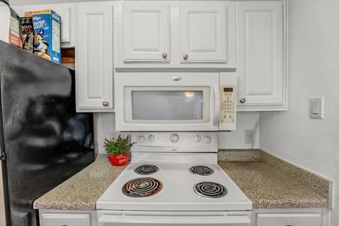 Tiny photo for 12166 METRIC BLVD BLVD #340, Austin, TX 78758 (MLS # 3685515)