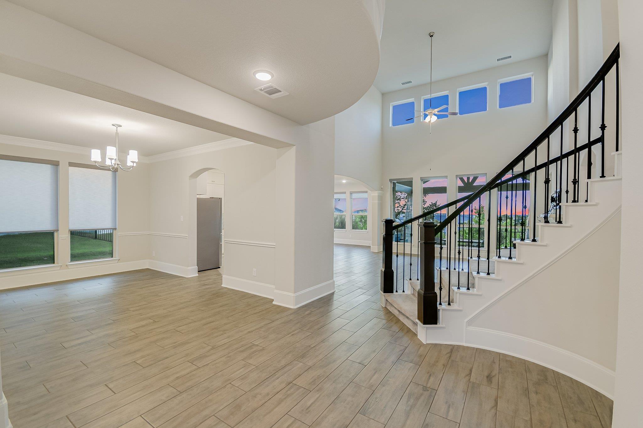 Lakeway, Texas 78738, United States, 4 Bedrooms Bedrooms, ,4 BathroomsBathrooms,Residential,Pending,118370