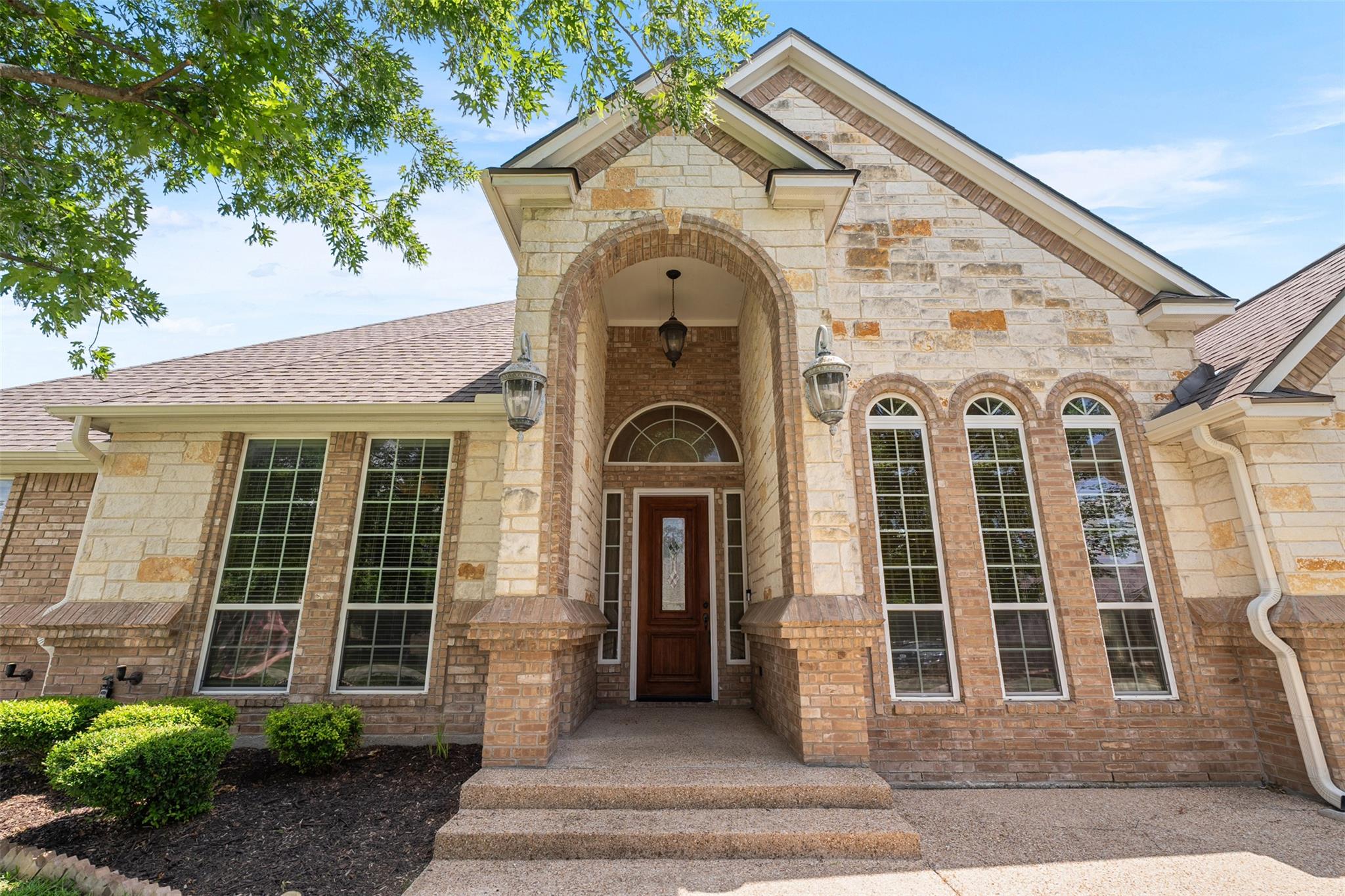 781 Eagle Landing DR