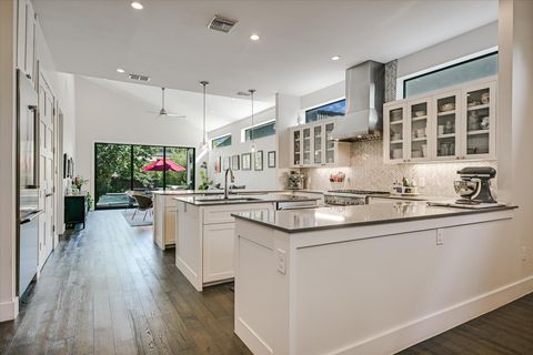Tiny photo for 2205 S 3rd ST, Austin, TX 78704 (MLS # 5530974)