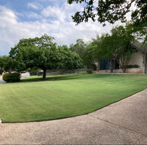 2308 Cypress PT E Austin TX 78746