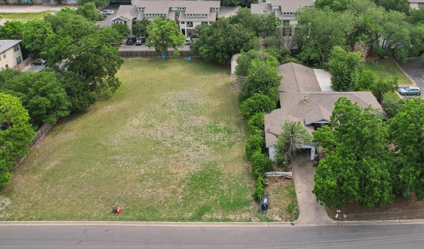 2012 Cullen Ave