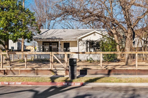 Tiny photo for 4600 Alf Ave, Austin, TX 78721 (MLS # 2555026)