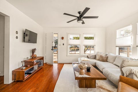 Photo of 4600 Alf Ave, Austin, TX 78721 (MLS # 2555026)