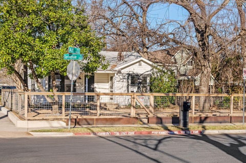 Tiny photo for 4600 Alf Ave, Austin, TX 78721 (MLS # 2555026)