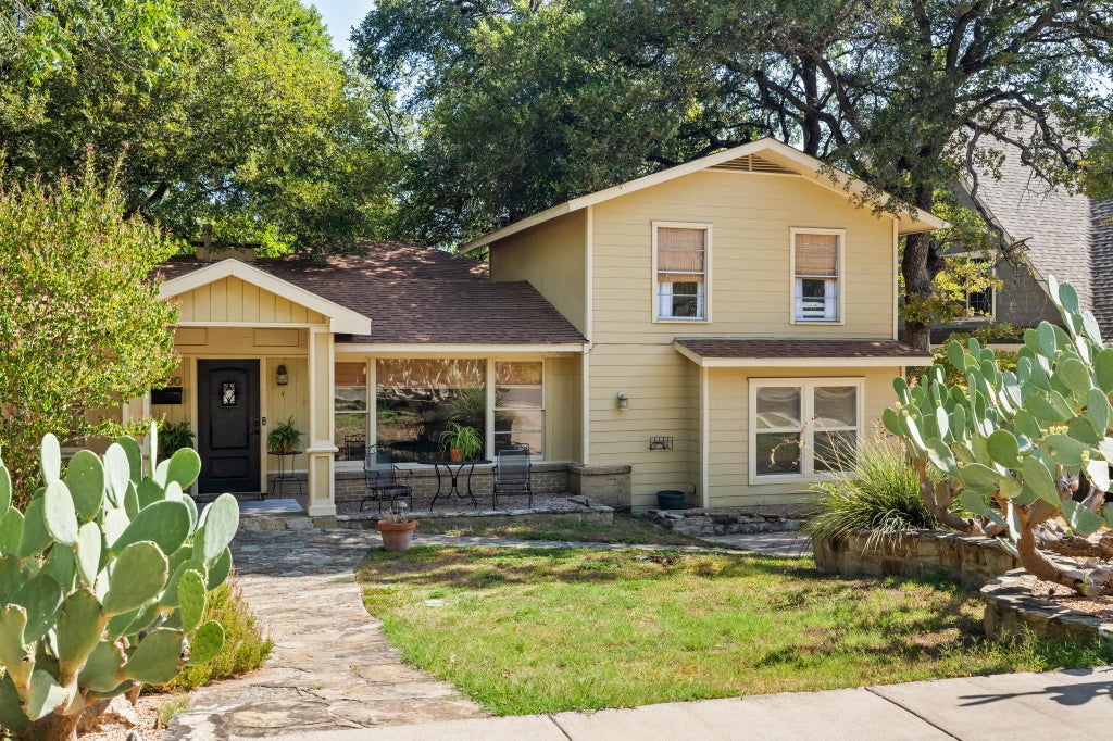 Photo of 2500 W 12th ST, Austin, TX 78703 (MLS # 8762834)