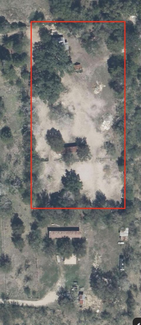 300 S Avenue I Ave S Waelder TX 78959