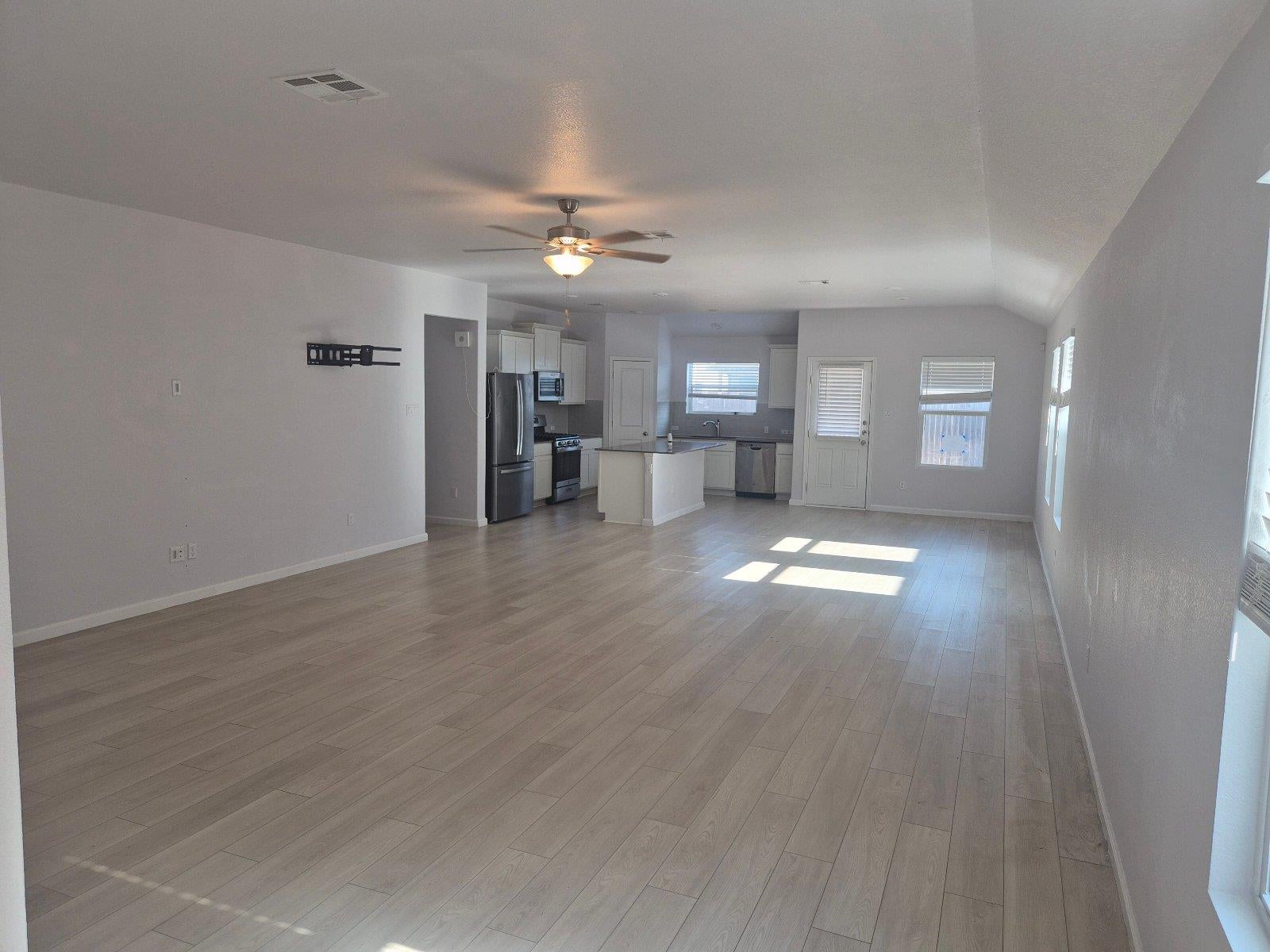 325 Arnage DR