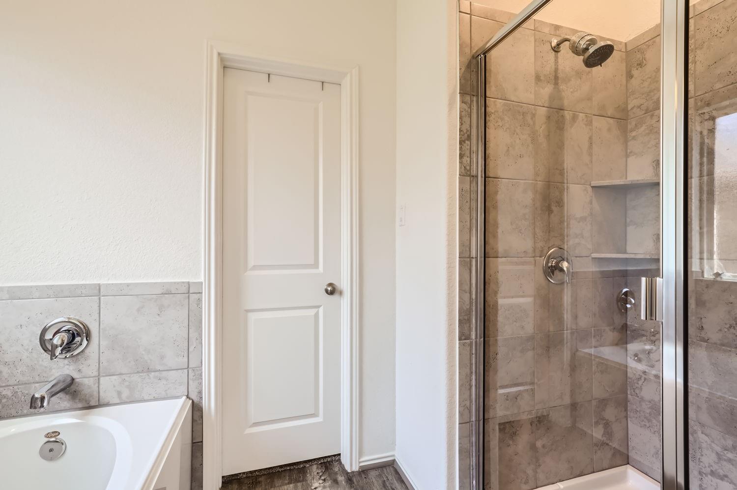 Georgetown, Texas 78626, United States, 5 Bedrooms Bedrooms, ,3 BathroomsBathrooms,Residential,Active,48639