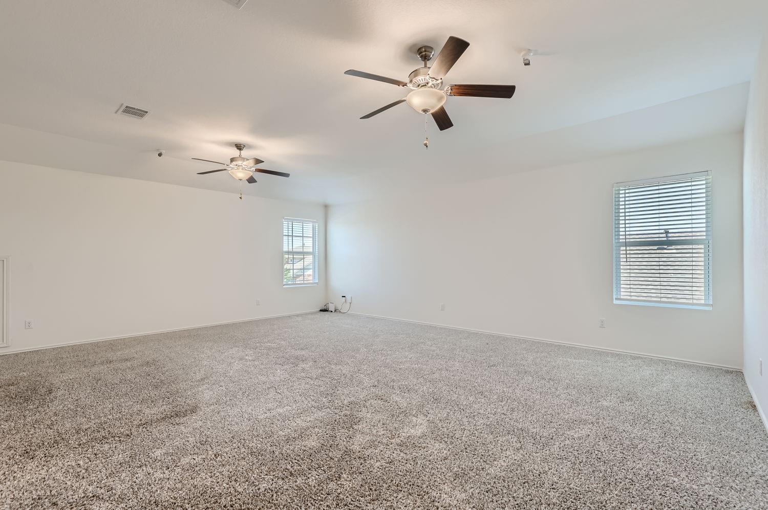 Georgetown, Texas 78626, United States, 5 Bedrooms Bedrooms, ,3 BathroomsBathrooms,Residential,Active,48639