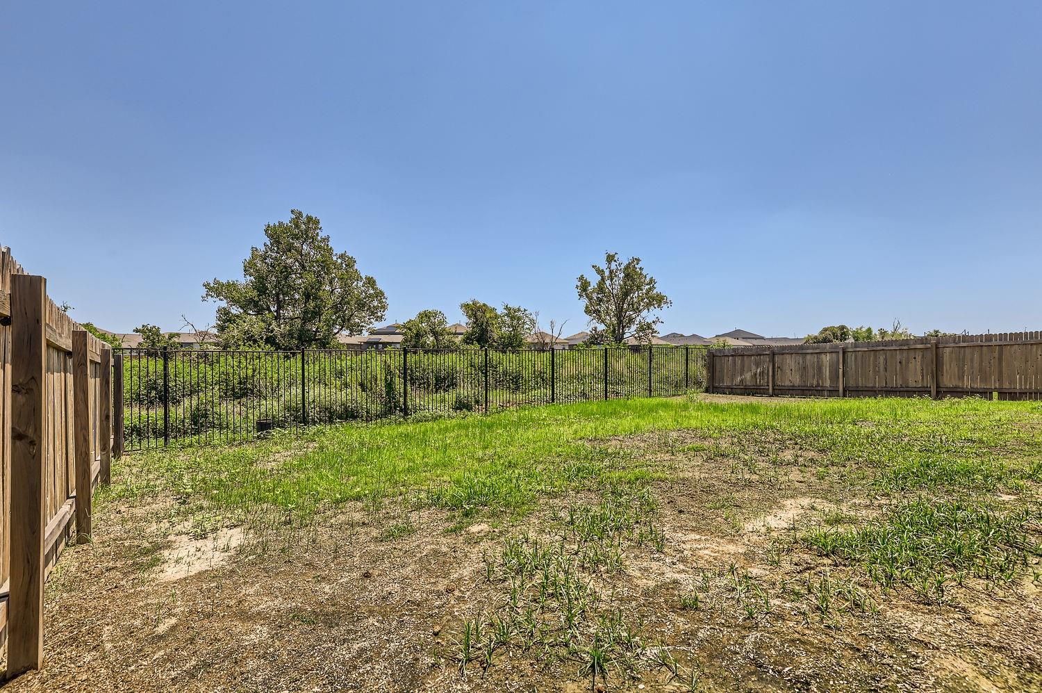 Georgetown, Texas 78626, United States, 5 Bedrooms Bedrooms, ,3 BathroomsBathrooms,Residential,Active,48639