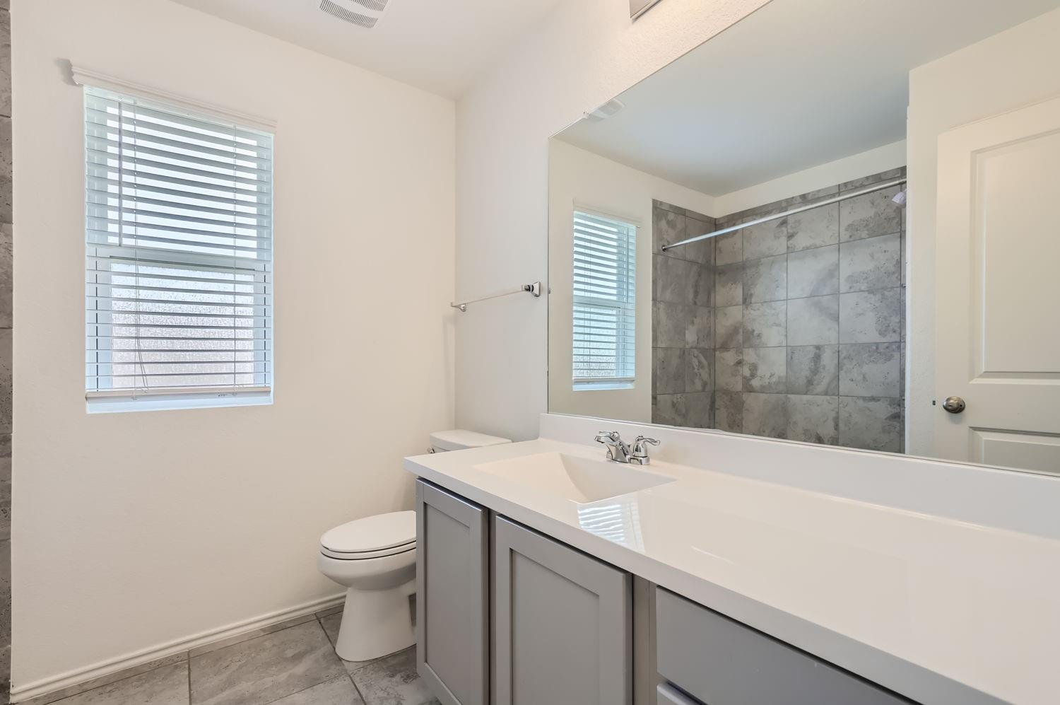 Georgetown, Texas 78626, United States, 5 Bedrooms Bedrooms, ,3 BathroomsBathrooms,Residential,Active,48639