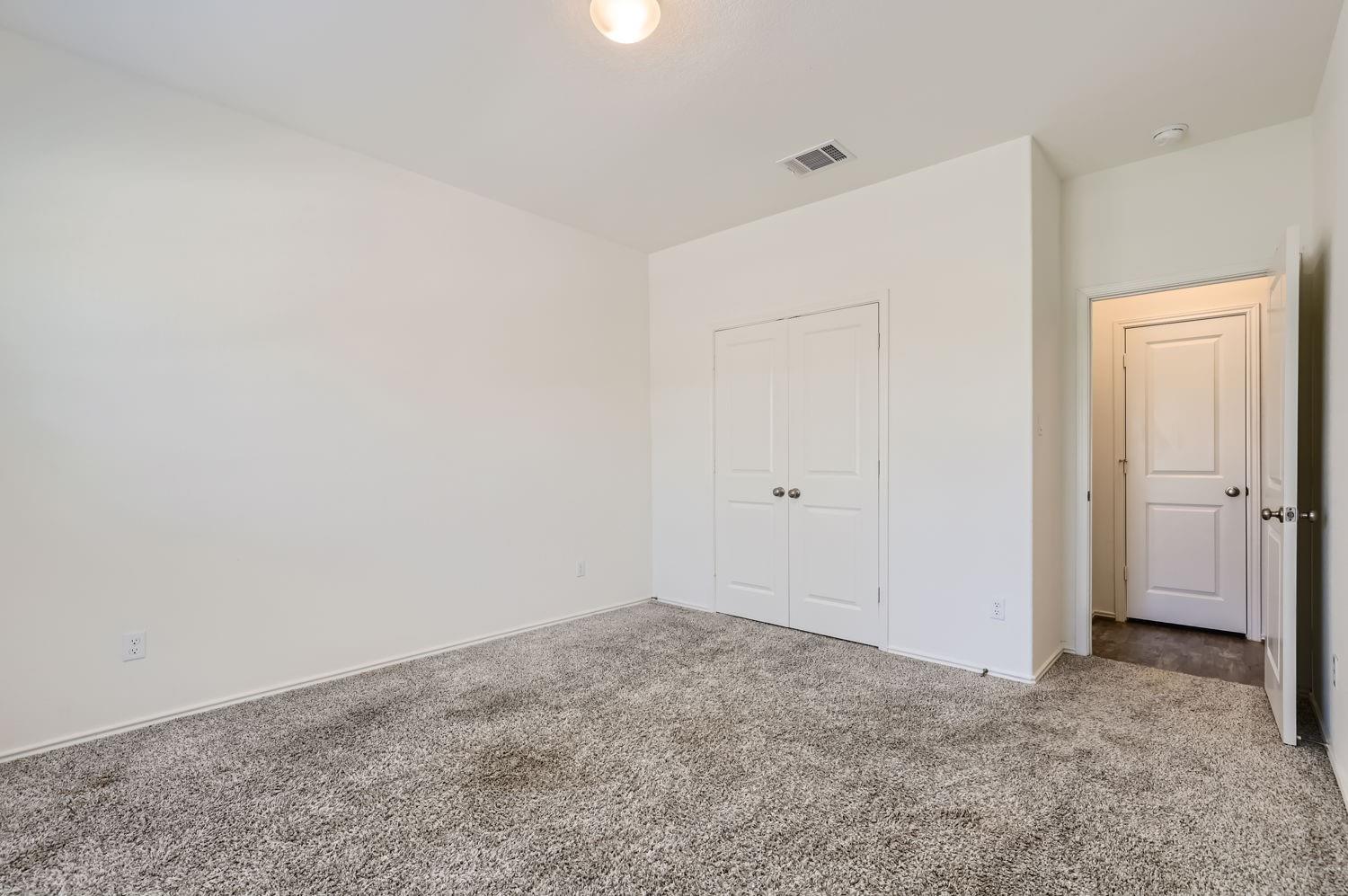 Georgetown, Texas 78626, United States, 5 Bedrooms Bedrooms, ,3 BathroomsBathrooms,Residential,Active,48639