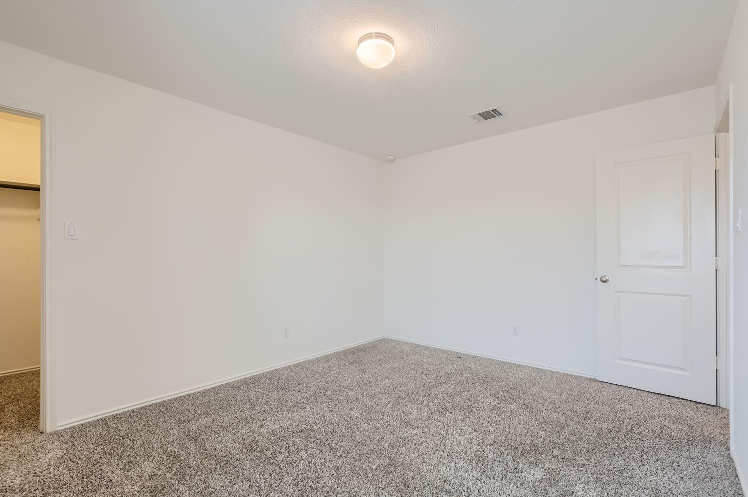 Georgetown, Texas 78626, United States, 5 Bedrooms Bedrooms, ,3 BathroomsBathrooms,Residential,Active,48639