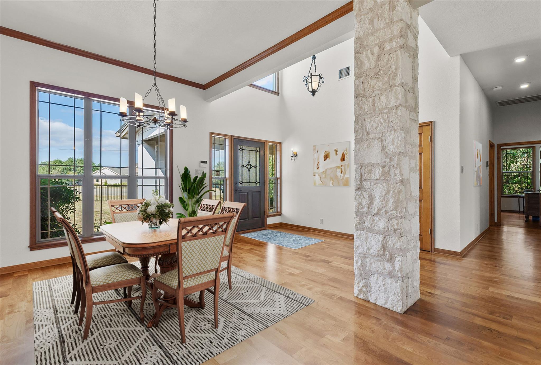 300 Little Gabriel River DR