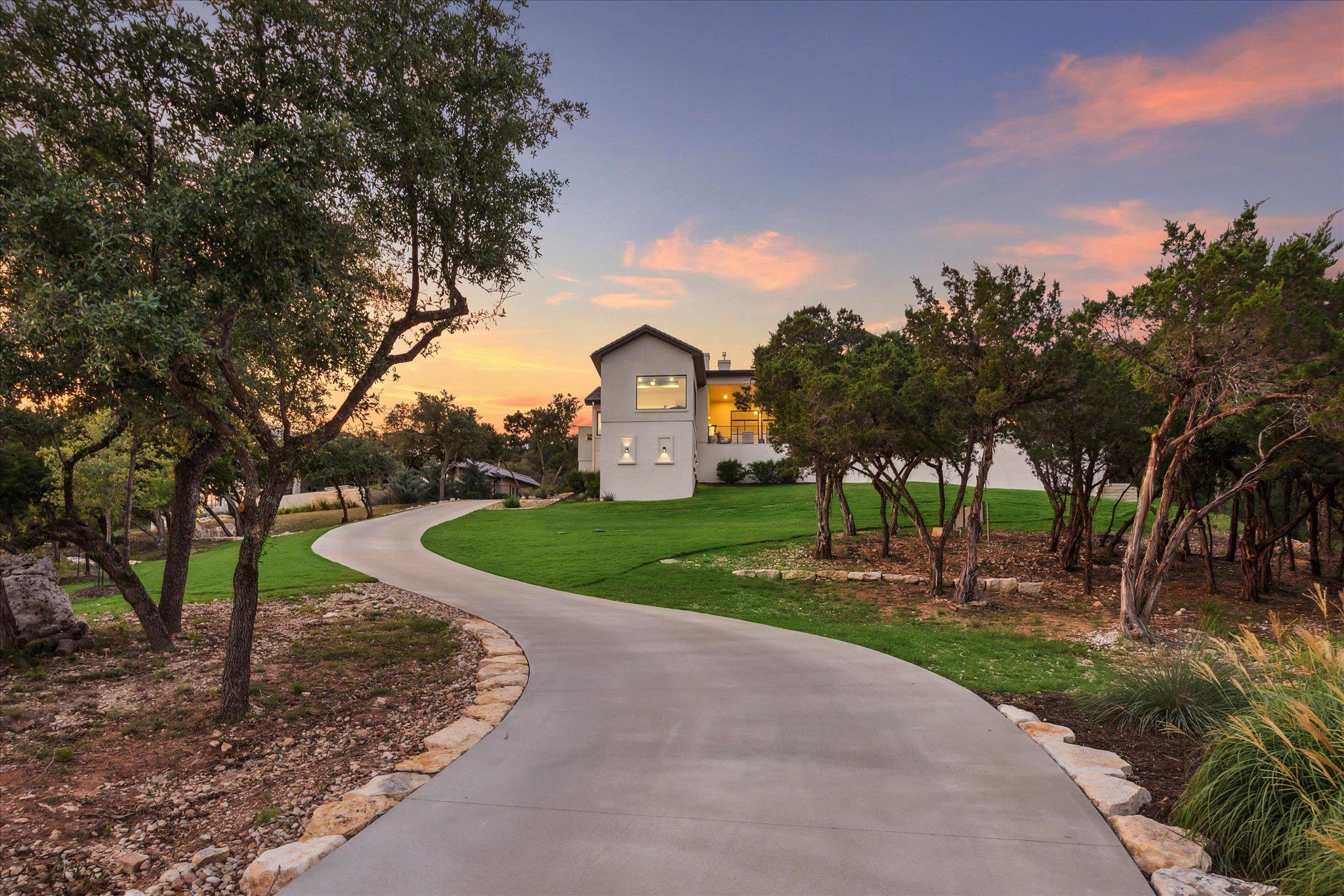 9416 Ranchland Hills BLVD