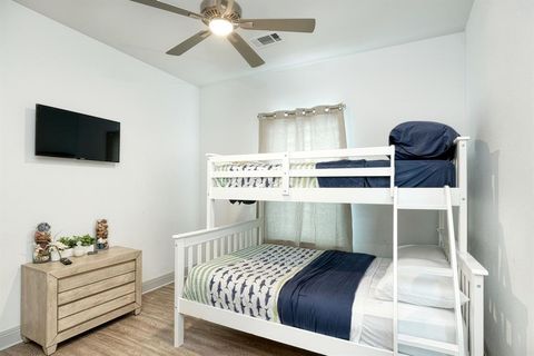 Tiny photo for 18812 Nicklaus DR, Point Venture, TX 78645 (MLS # 5986763)