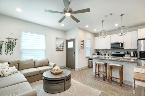 Tiny photo for 18812 Nicklaus DR, Point Venture, TX 78645 (MLS # 5986763)