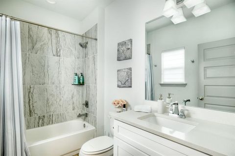 Tiny photo for 18812 Nicklaus DR, Point Venture, TX 78645 (MLS # 5986763)