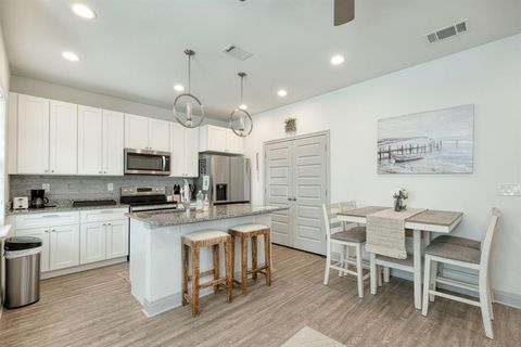 Tiny photo for 18812 Nicklaus DR, Point Venture, TX 78645 (MLS # 5986763)
