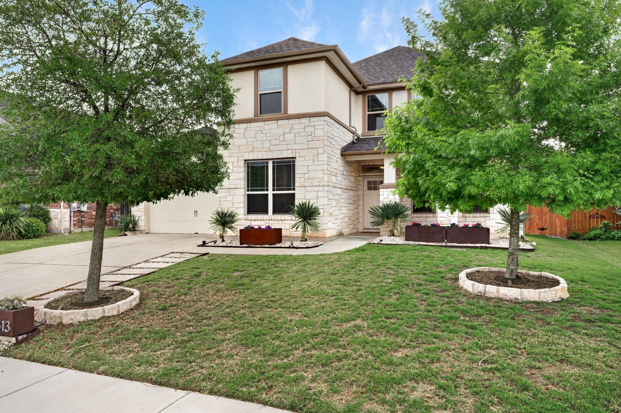 12613 Twisted Root DR