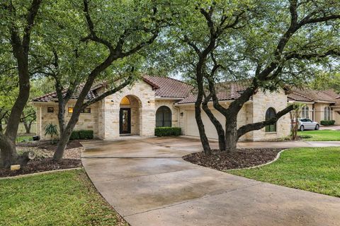Photo of 22 Cottondale RD, The Hills, TX 78738 (MLS # 9181720)