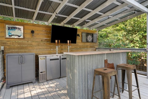 Tiny photo for 2102 E Martin Luther King Jr BLVD, Austin, TX 78702 (MLS # 6973536)