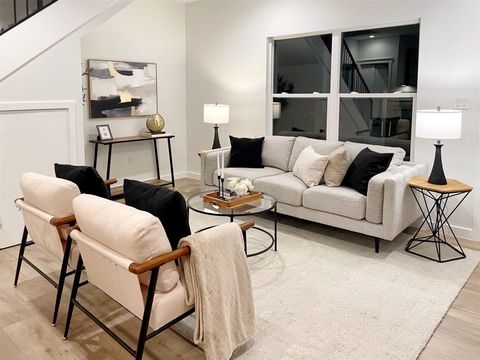 Photo of 1315 Clearfield DR #2, Austin, TX 78758 (MLS # 1105287)