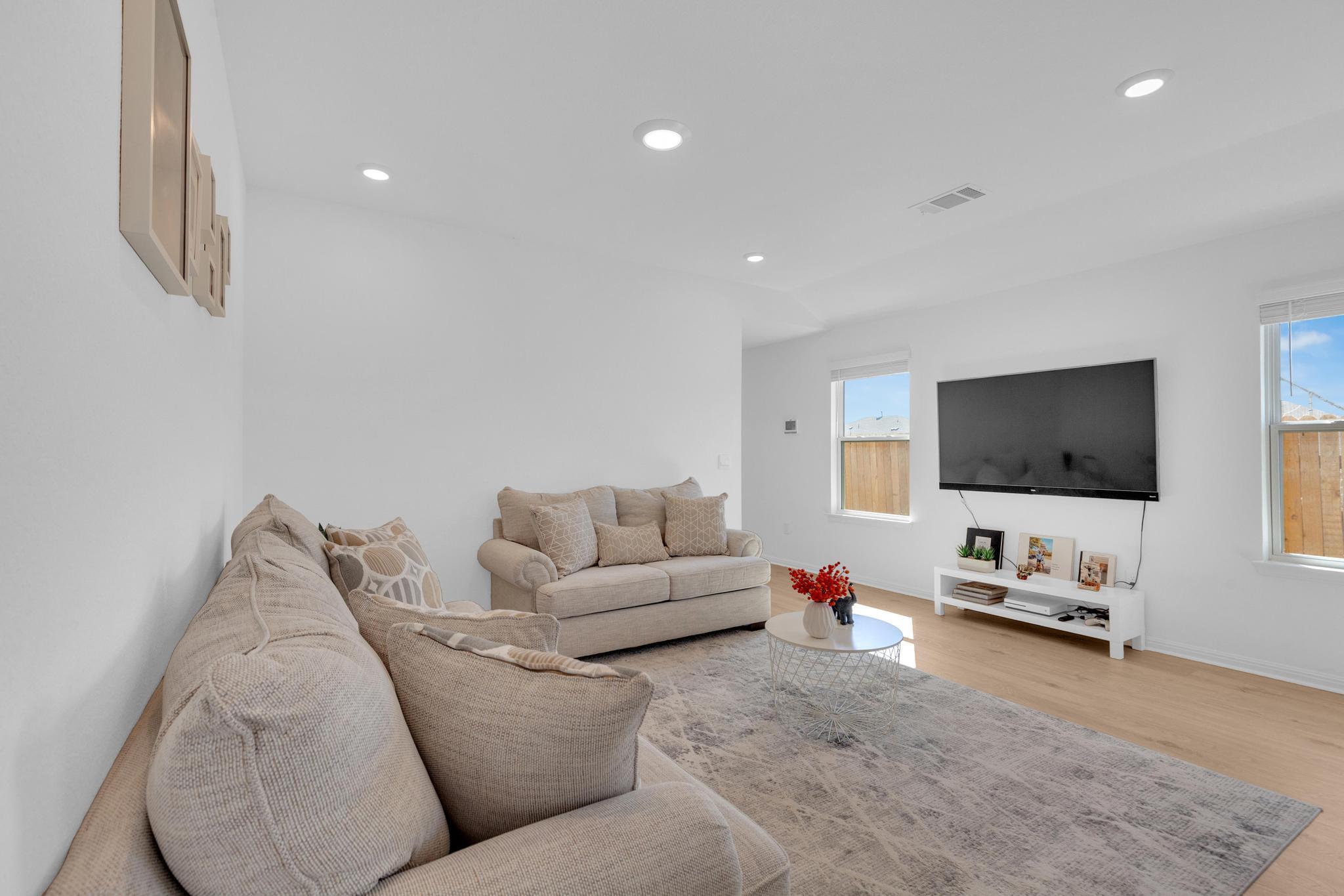 668 Lake Sweetwater LN