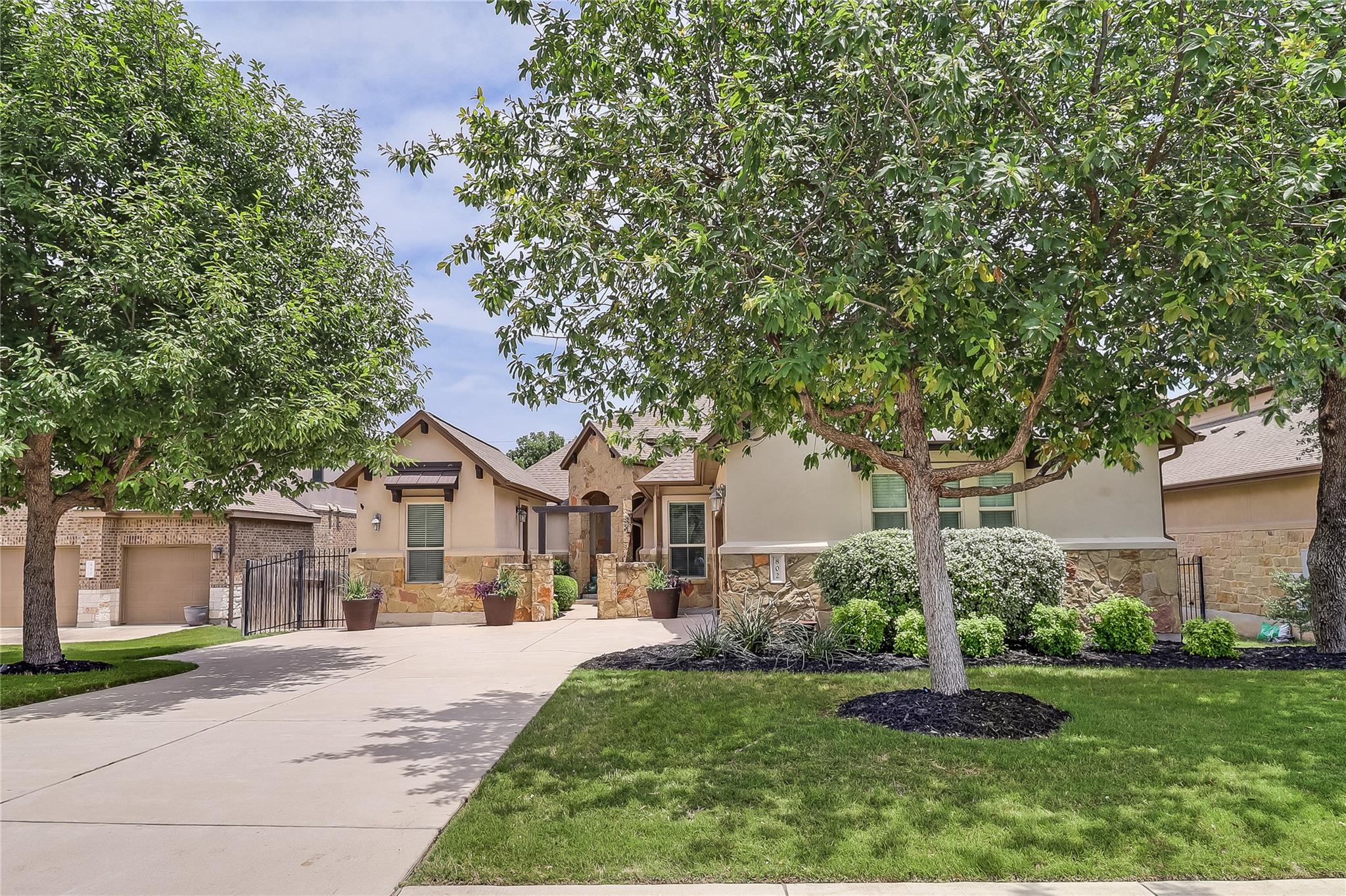 802 Copper Lake RD