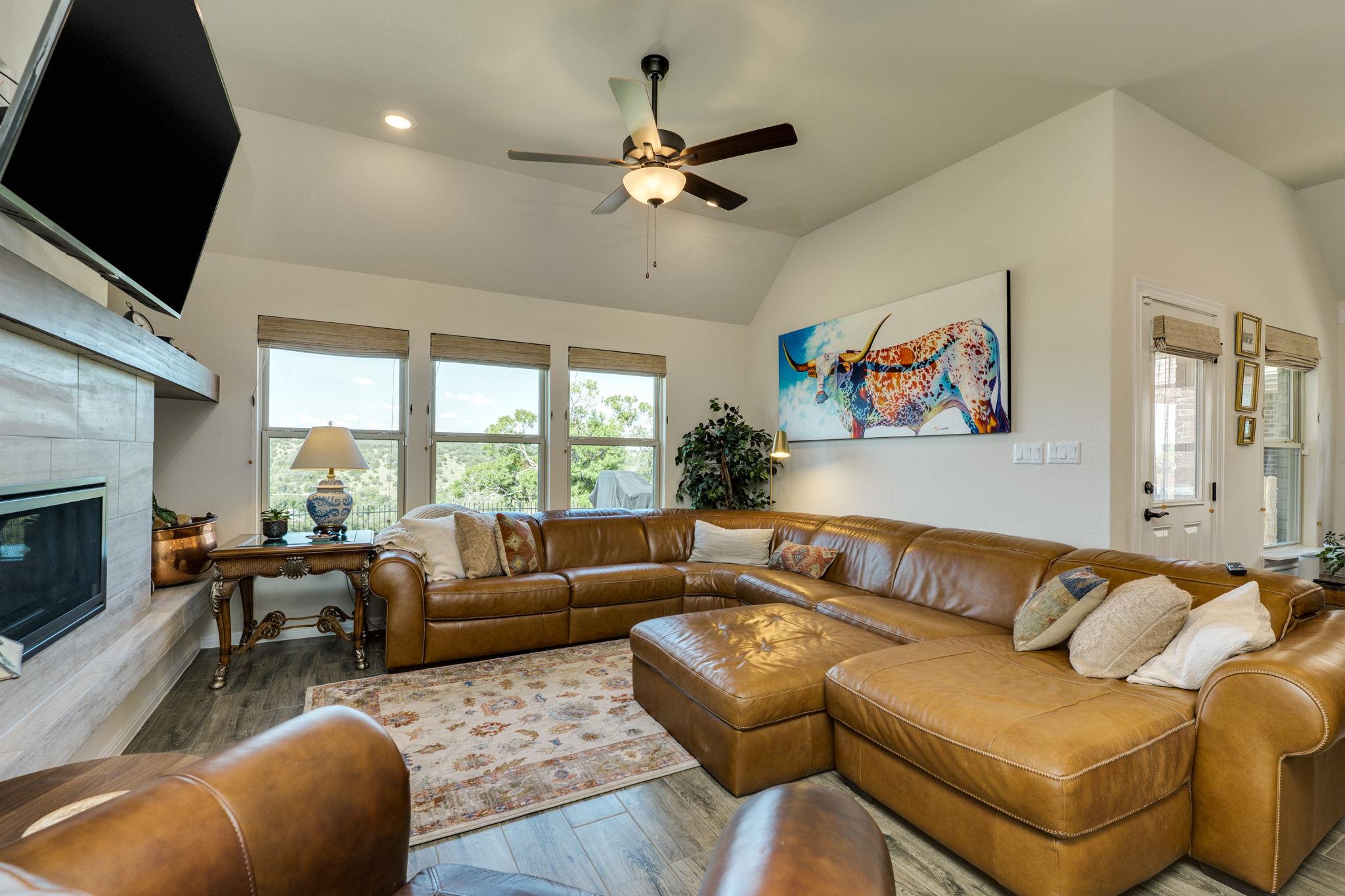 22208 Coyote Cave TRL