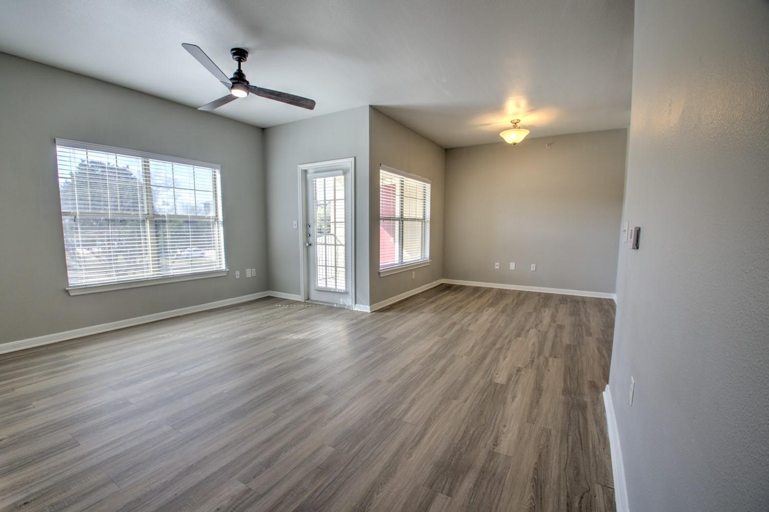 2320 Gracy Farms LN 1323