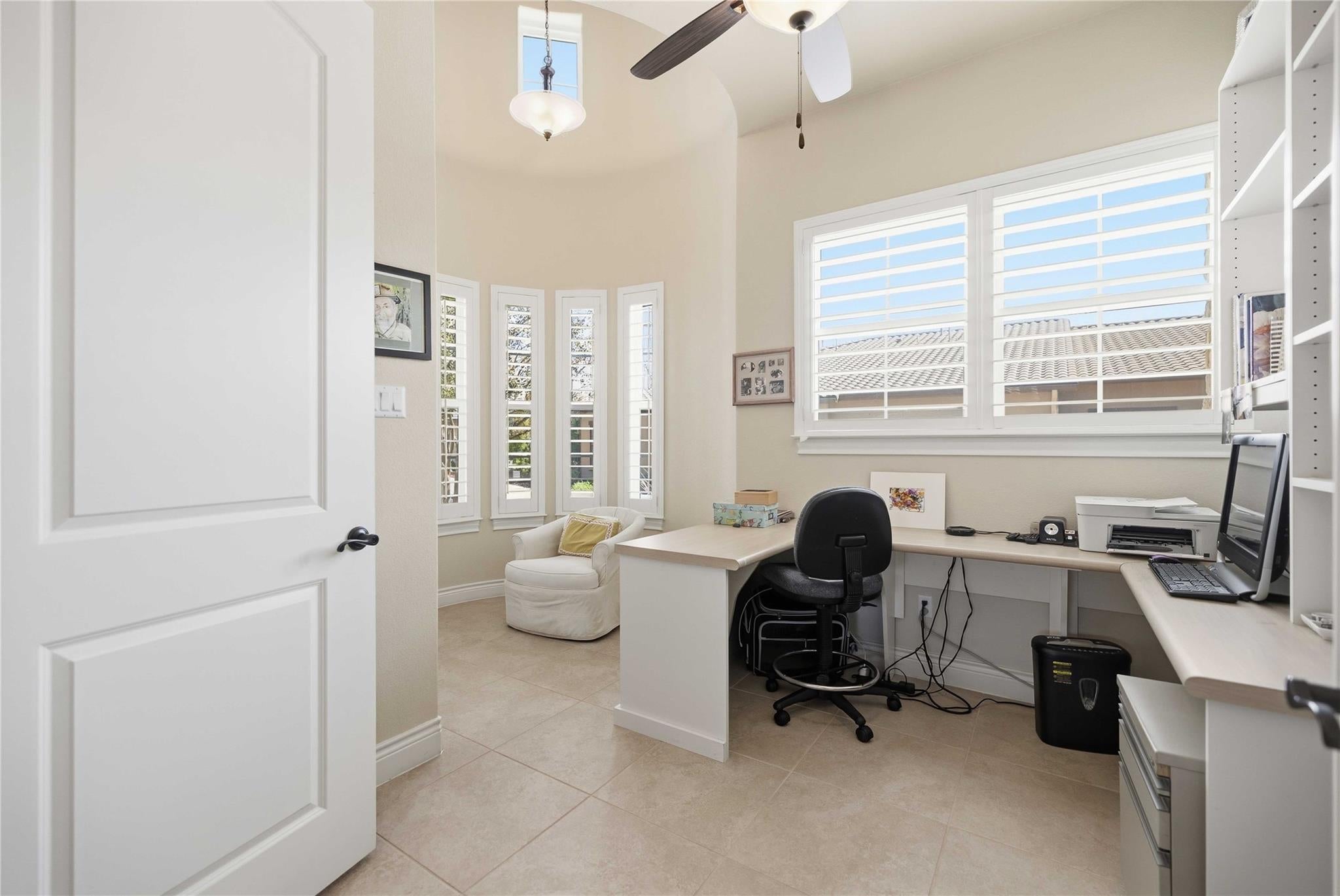 110 Lucia CIR 1