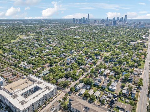 Tiny photo for 1702 Miriam Ave, Austin, TX 78702 (MLS # 5948156)