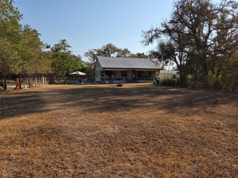 150 Beaver RD Elgin TX 78621