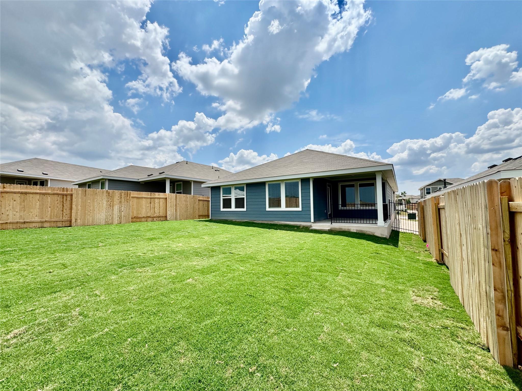 5012 Hazelnut LN